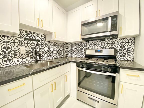 3rd image of 535 S Gramercy Pl APT 804