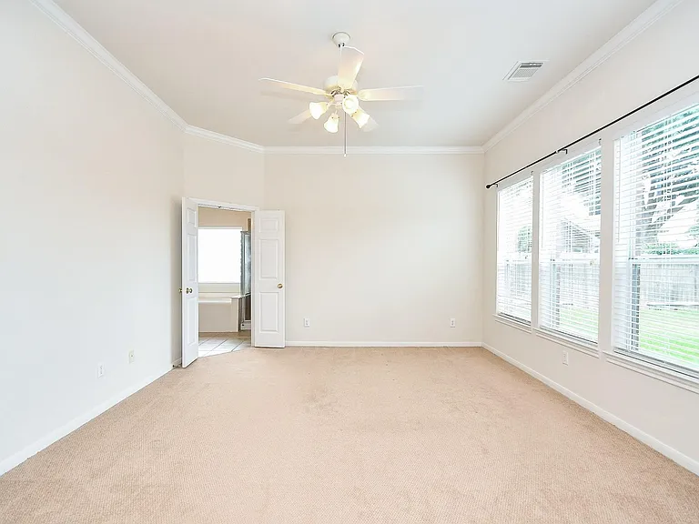 4703 Camden Brook Ln — Photo 15