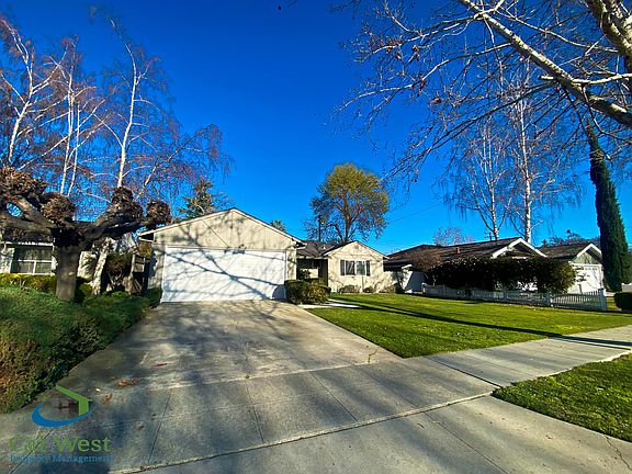 2nd image of 1553 Garden Glen Way