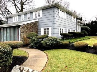 190 Hawthorn St, New Bedford, MA 02740