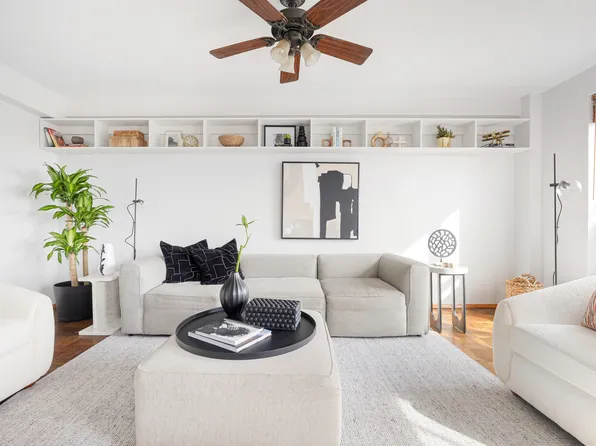 355 Clinton Avenue image 2 of 9