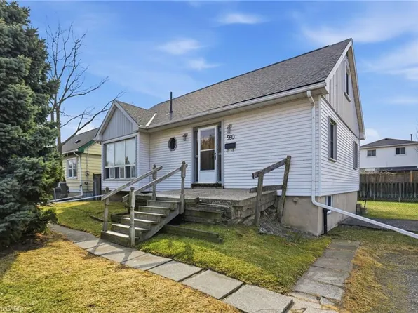 560 Stone Church Rd E, Hamilton, ON L8W 1A6