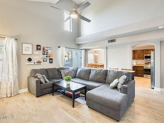 3rd image of 3114 E WAHALLA Lane