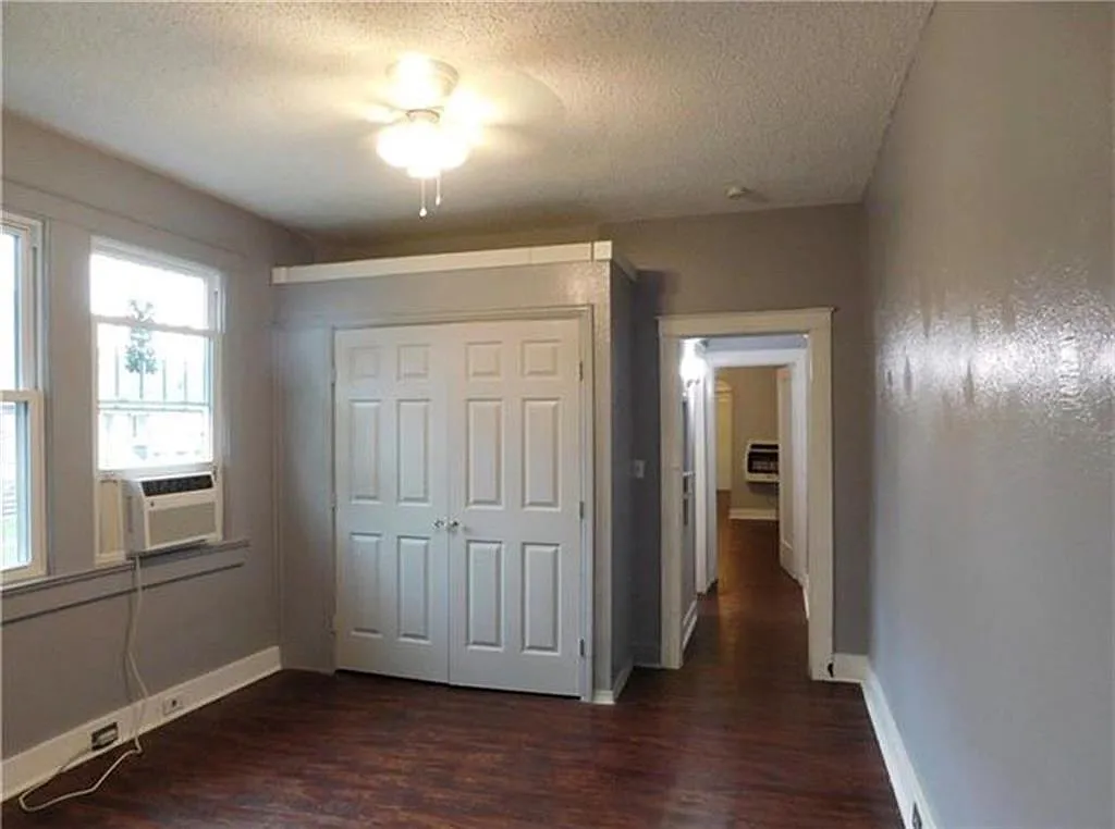 2 bed, 869 sqft, $1,300 — Photo 4