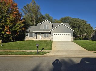 55822 Nature View Dr, New Carlisle, IN 46552
