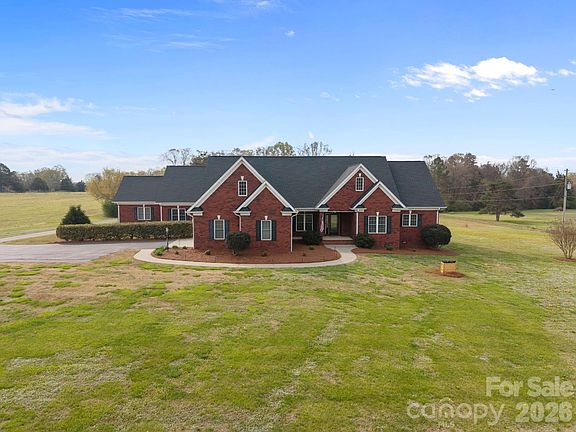 2nd image of 419 Old Dutch Rd W