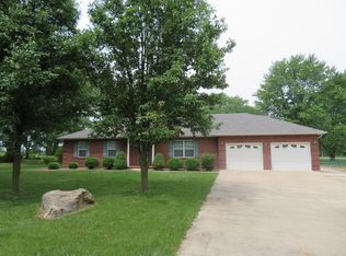 131 Adams St, Centralia, MO 65240
