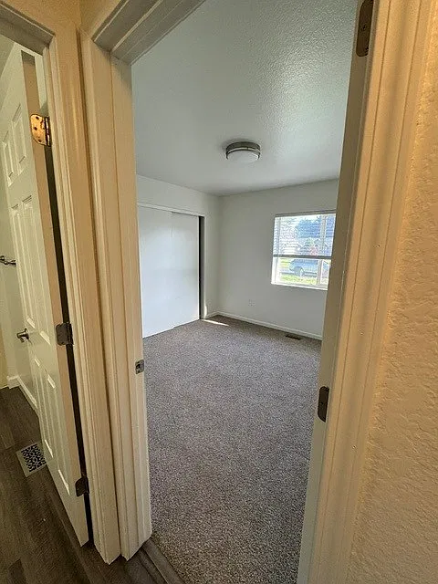 3 bed, 1400 sqft, $2,000 — Photo 2