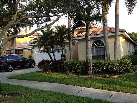 2nd image of 18428 NW 11th Ct