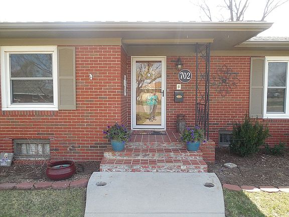 2nd image of 702 Pats Dr
