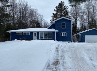 5233 Maple Grove Rd, Hermantown, MN 55811