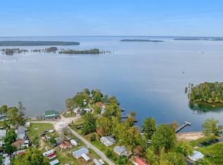 114 Rutledge Dr, Eutawville, SC 29048