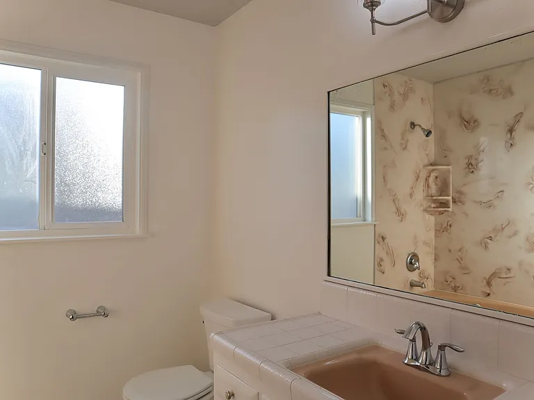 5138 Eggers Dr — Photo 12
