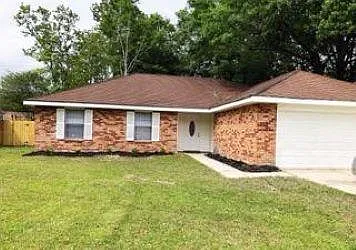310 Lake Erie Dr — Photo 1