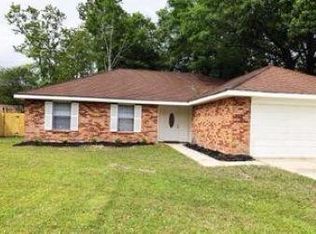 310 Lake Erie Dr, Slidell, LA 70461