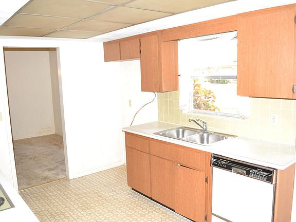 3rd image of 1638 Lema Dr