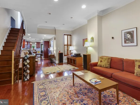 1933 Parrish St, Philadelphia, PA 19130