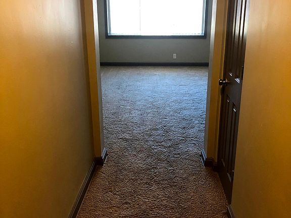3rd image of 1631 J St APT 101
