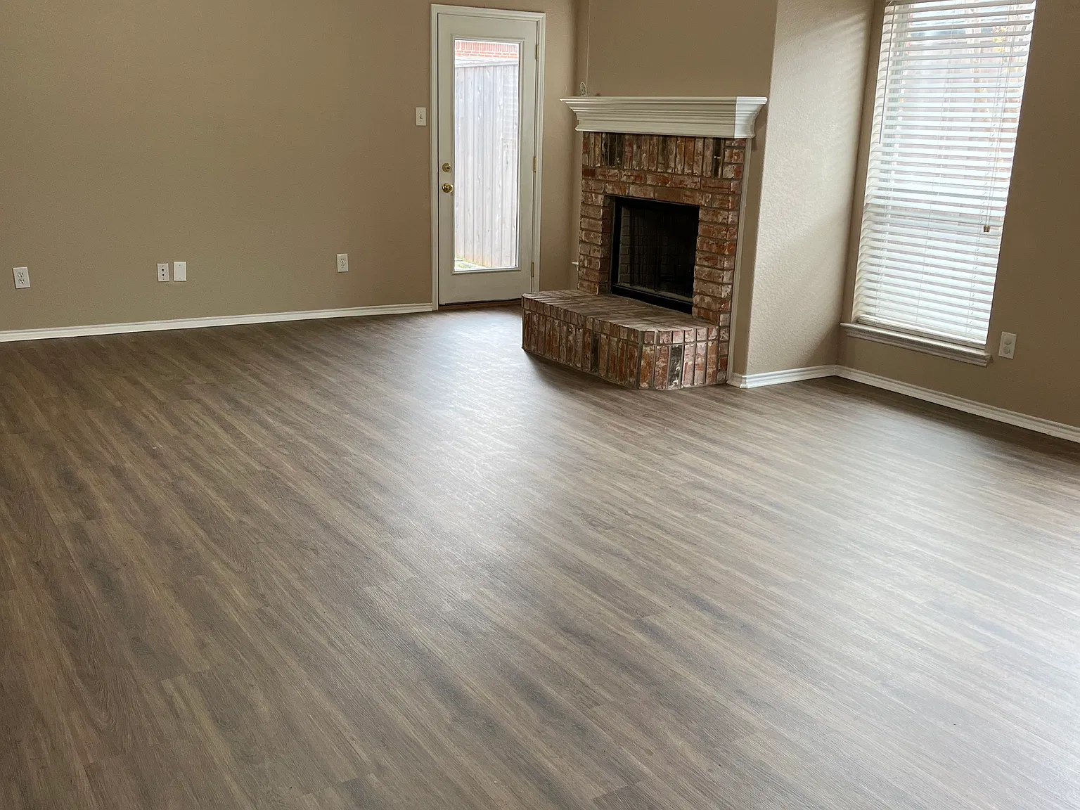 3 bed, 1450 sqft, $2,100 — Photo 3