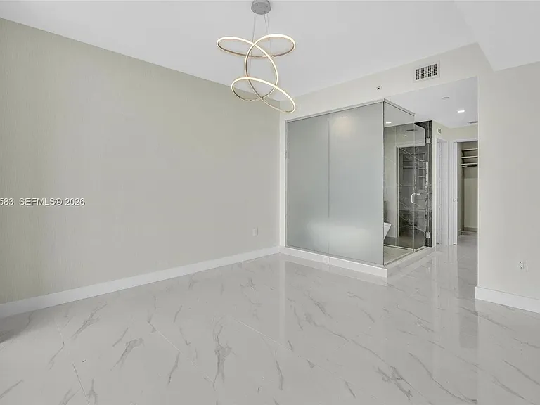 700 NE 24th St #5404 — Photo 41