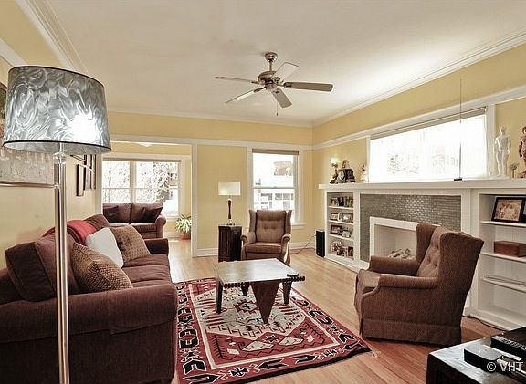 2nd image of 653 W Cornelia Ave APT 1