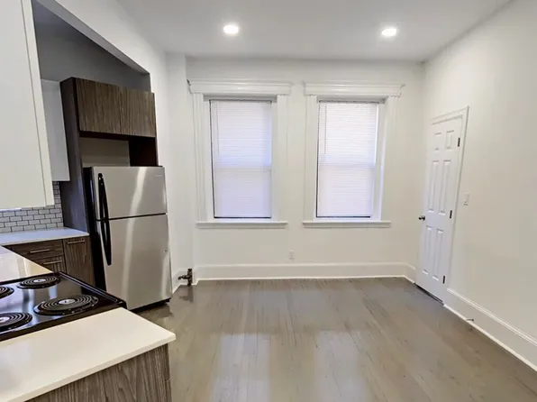 19 Queensberry St, Boston, MA
