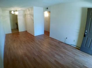 2761 N Salem APT 201, Mesa, AZ 85215