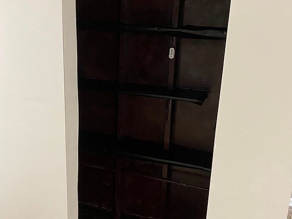 5th image of 278 Clyde Ave