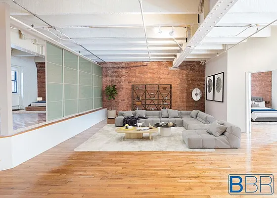 Rented by Brooklyn Bridge | media 5