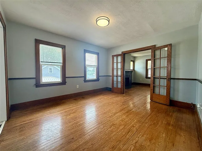 1328-30 Patterson Ave — Photo 36