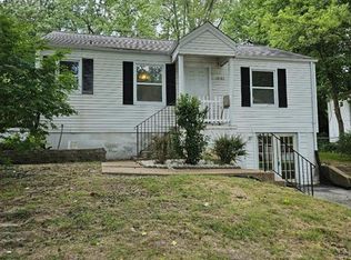 10185 Winkler Dr, Saint Louis, MO