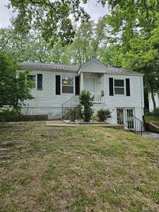 10185 Winkler Dr, Saint Louis, MO, 63136