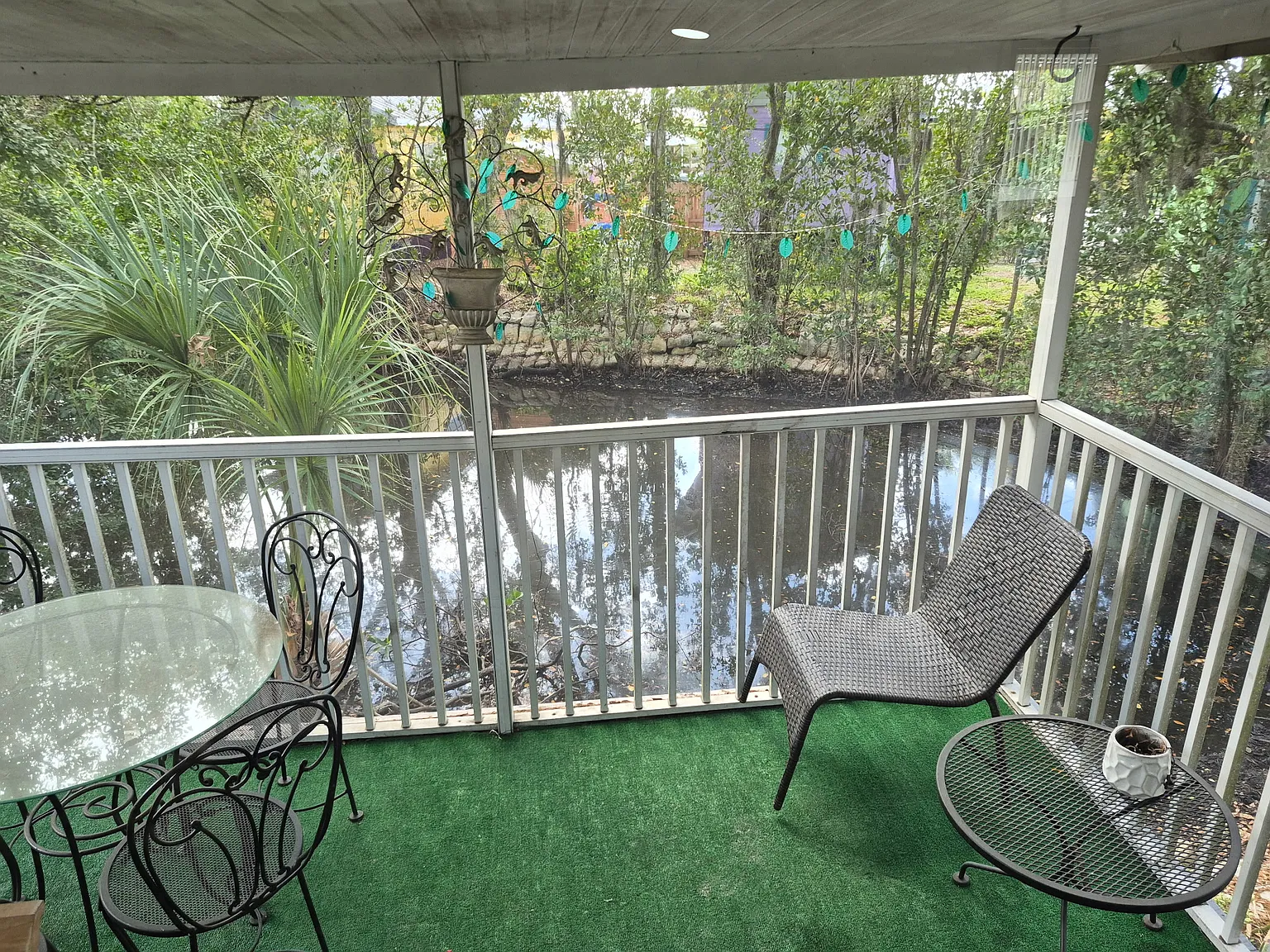 Studio, 350 sqft, $1,000 — Photo 1