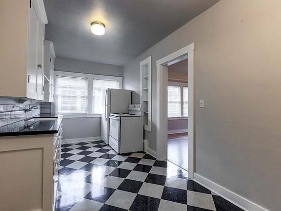 5th image of 2256-66 NW Quimby St #178