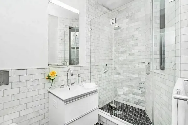 Rented by Compass | media 7