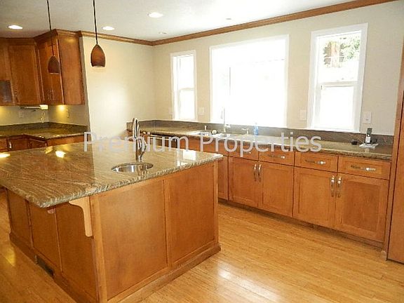 4th image of 56 Wandel Dr