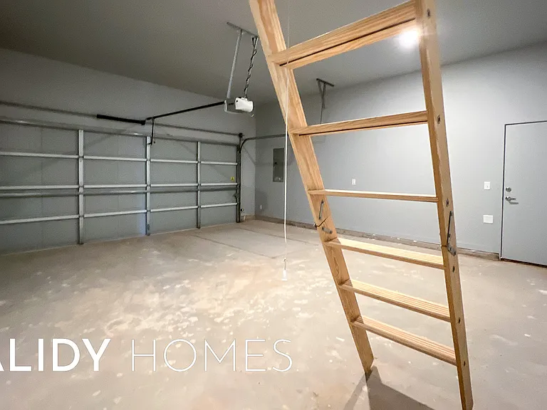 505 Remington Ave — Photo 4