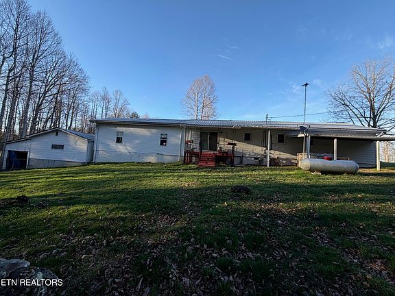 4th image of 3514 Mount Helen Rd
