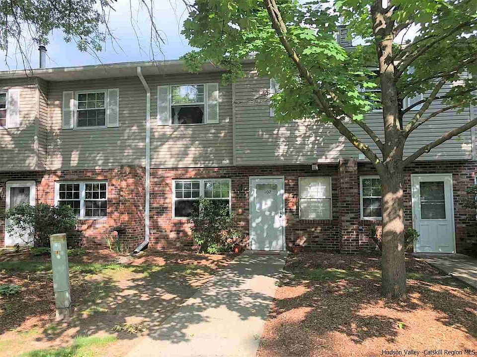1st image of 102 Briarwood Ct