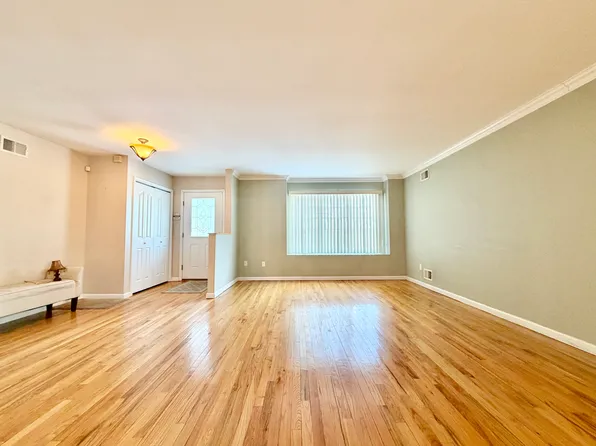 62 Woodland Ave #2B, Staten Island, NY 10308