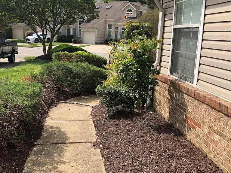 829 Shoal Creek Trl — Photo 3