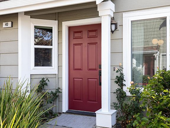 2nd image of 40 Cherryton Ln