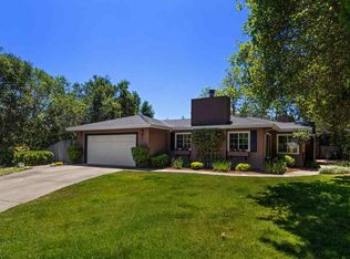 9 La Fond Ln, Orinda, CA 94563