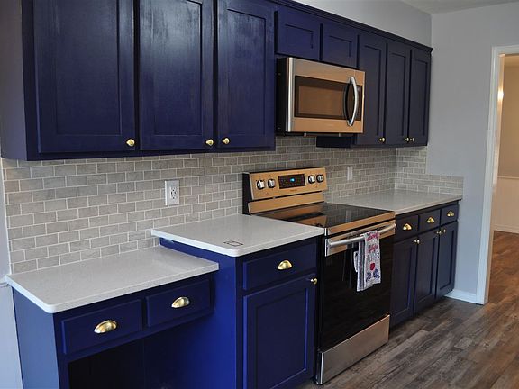 3rd image of 341 S Diamondhead Dr
