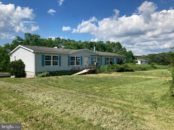 35 N Ruths Rd, Mc Clure, PA 17841