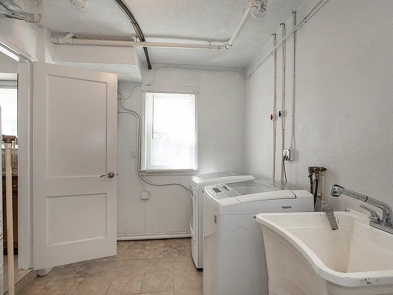 21350 Priday Ave — Photo 13