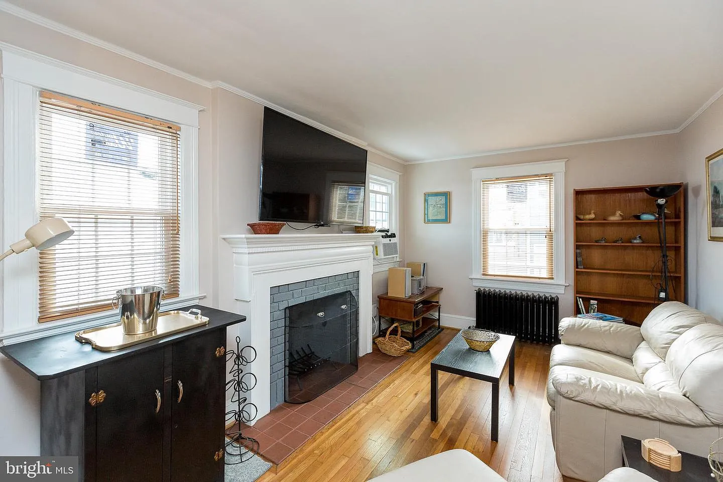 3 bed, 1575 sqft, $4,250 — Photo 2