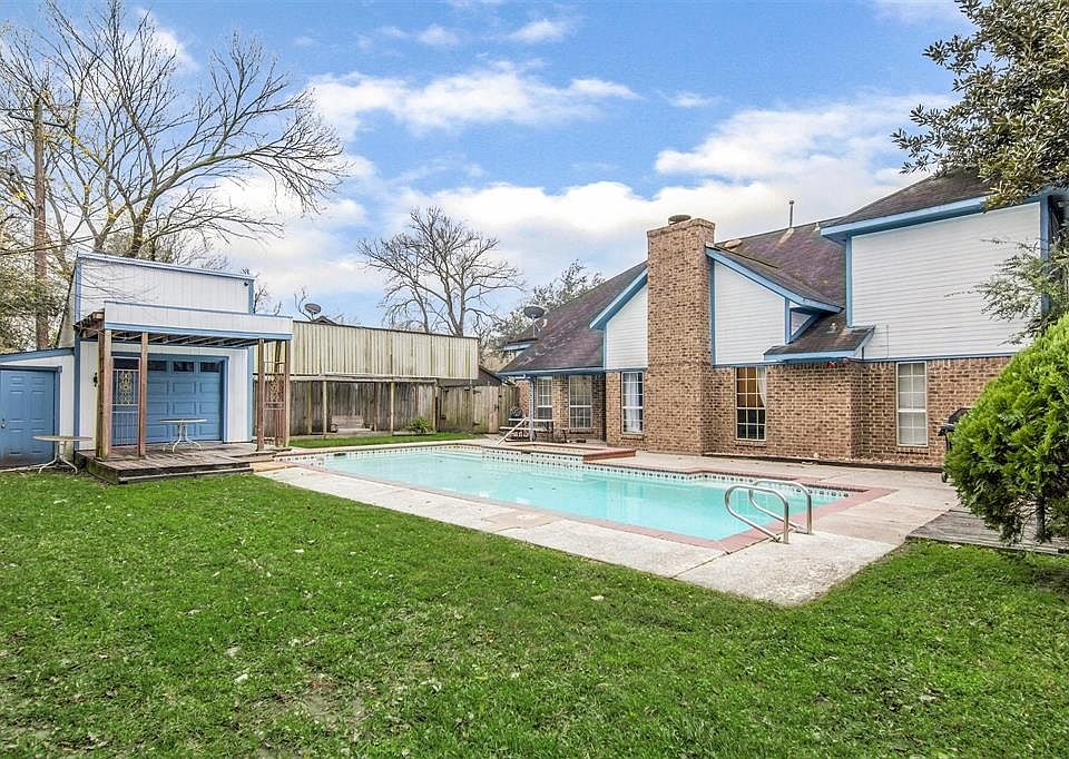 1st image of 2303 Colleen Dr