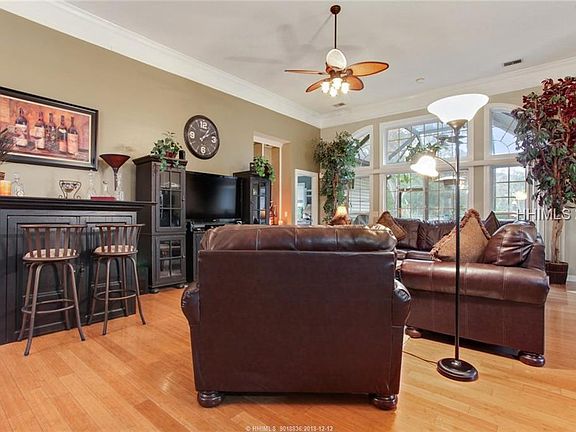 5th image of 25 Muirfield Rd