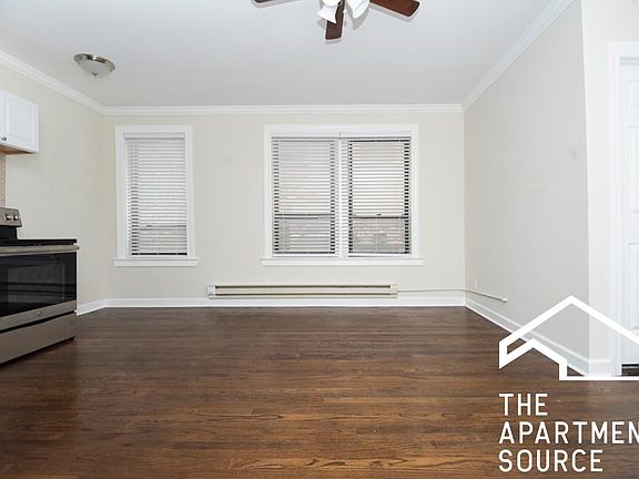 3rd image of 3346 N Marshfield Ave #2